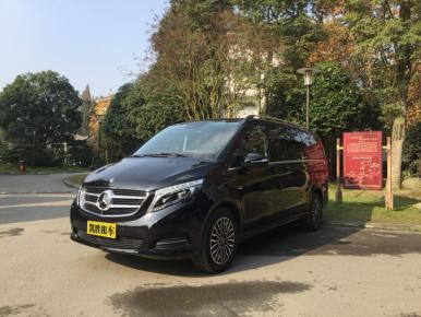 奔馳V260